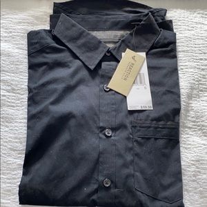 Men’s (S) Kenneth Cole long sleeve black shirt.